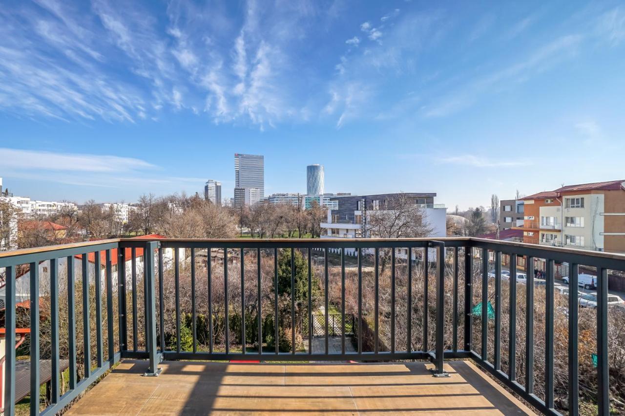 Bright Apartments Moments Away From Herastrau Park, Mall And Metro Bucarest Esterno foto